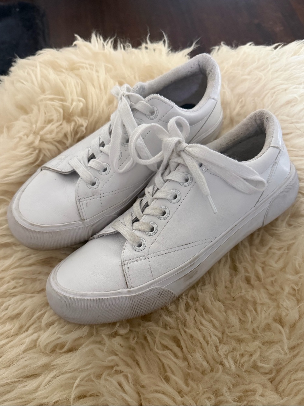 Leather White Women's Low-Top Sneakers